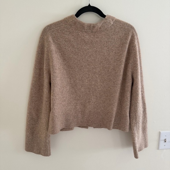 Sold - Picture 5 of 7